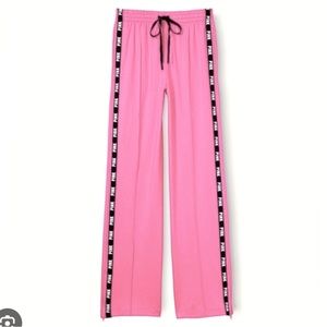 Victoria’s Secret PINK Track logo sweatpants Size XS LIKE NEW